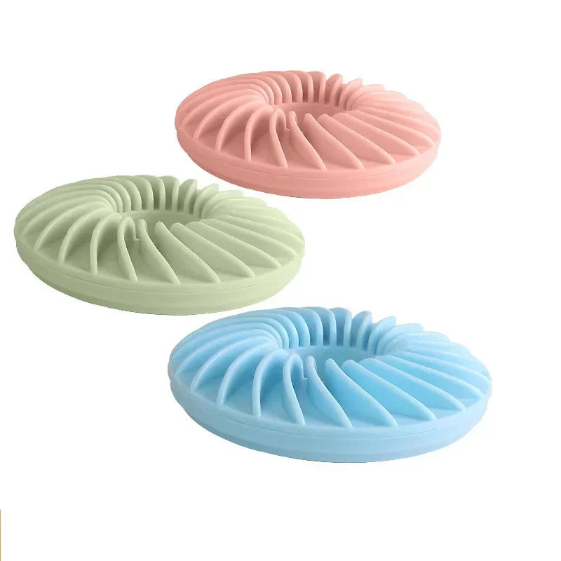 Soft Round TPR Dog Toy - Slow Feeder & Teether for Puppies - Fun Puzzle Entertainment!